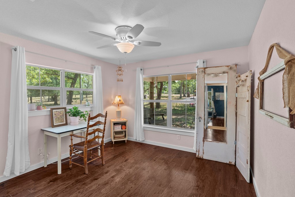 111 Wilderness Dr, Fredericksburg TX home for sale - Savannah Sikes, Fredericksburg REALTOR - photo 10