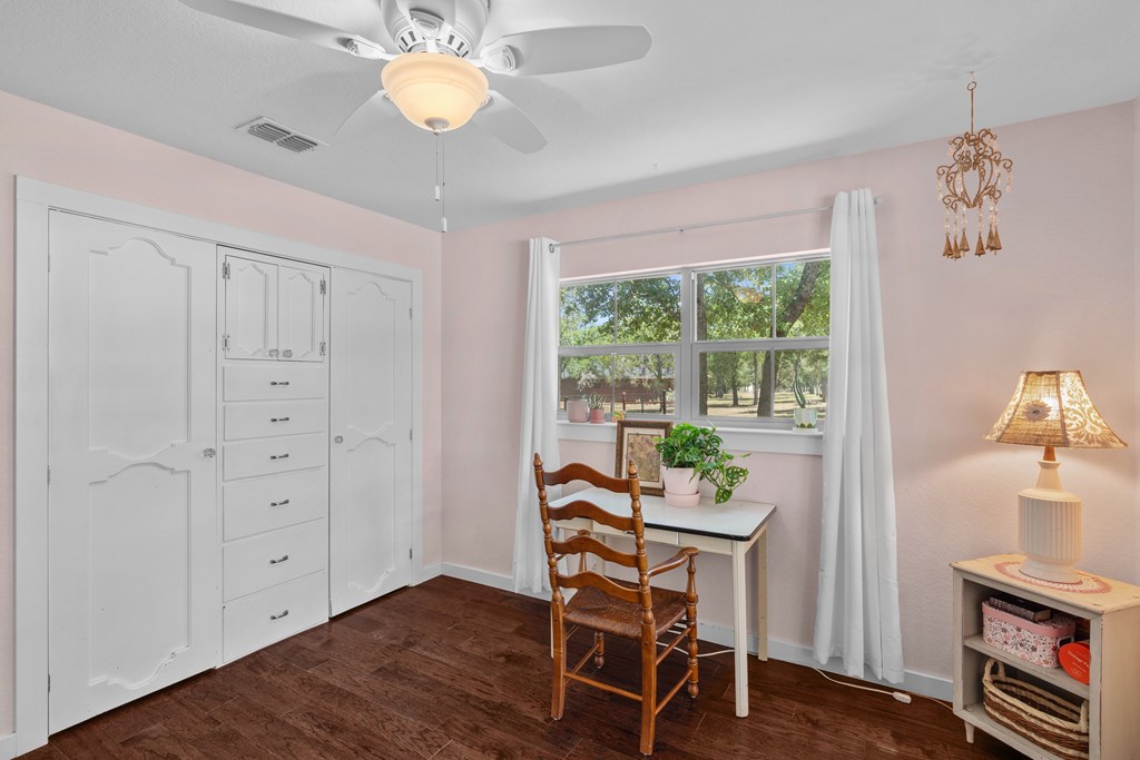 111 Wilderness Dr, Fredericksburg TX home for sale - Savannah Sikes, Fredericksburg REALTOR - photo 11