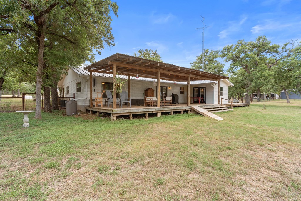 111 Wilderness Dr, Fredericksburg TX home for sale - Savannah Sikes, Fredericksburg REALTOR - photo 15