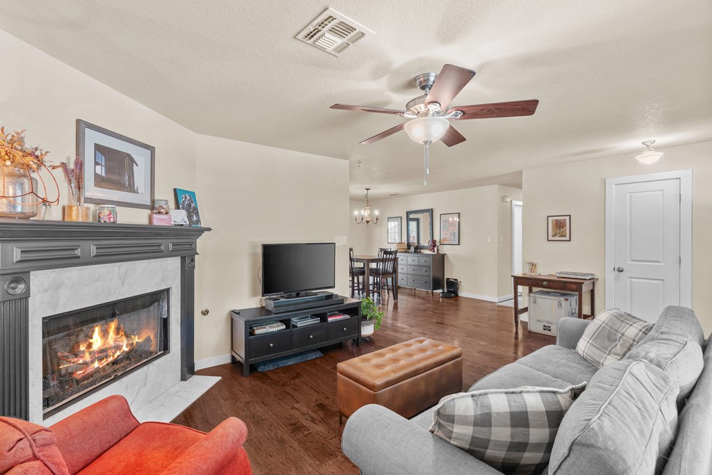 111 Wilderness Dr, Fredericksburg TX home for sale - Savannah Sikes, Fredericksburg REALTOR - photo 5