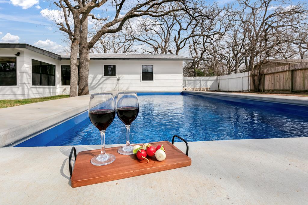 Sold by Savannah Sikes: 1201 Crenwelge Dr, Fredericksburg TX