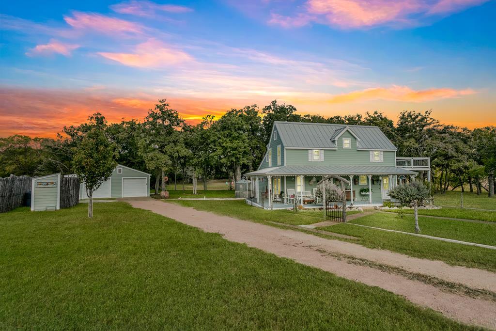 121 Winding Oak Dr, Fredericksburg Texas
