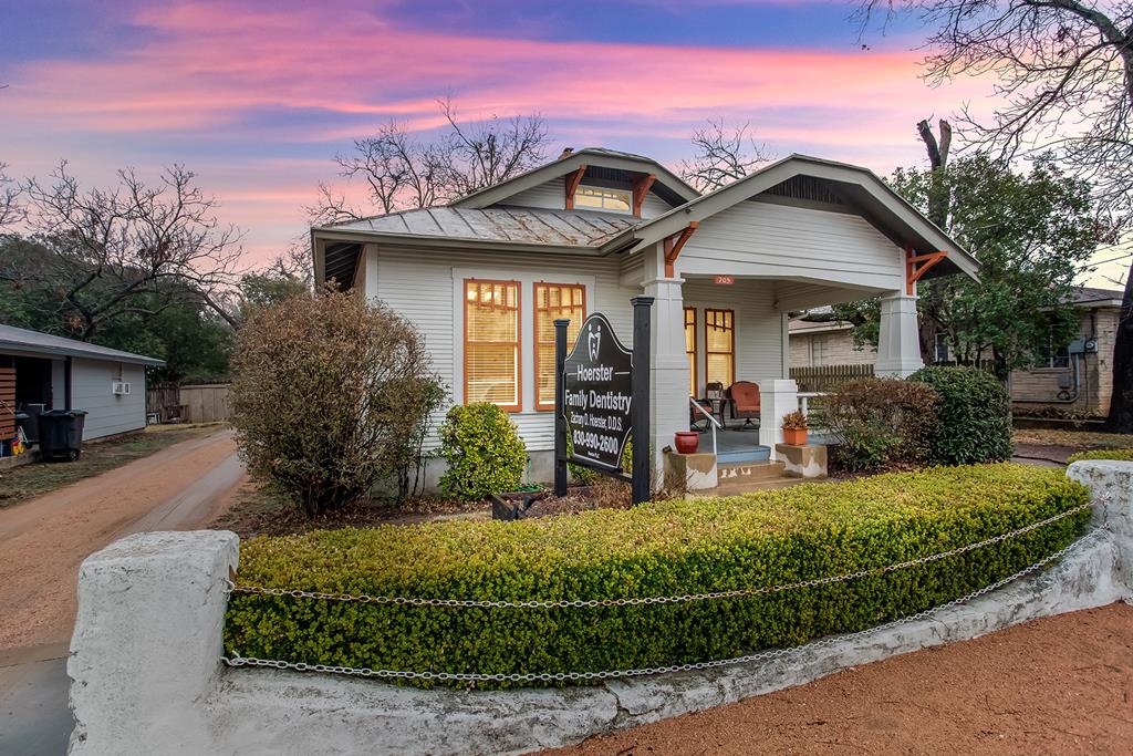 Sold by Savannah Sikes: 205 N Milam St, Fredericksburg TX