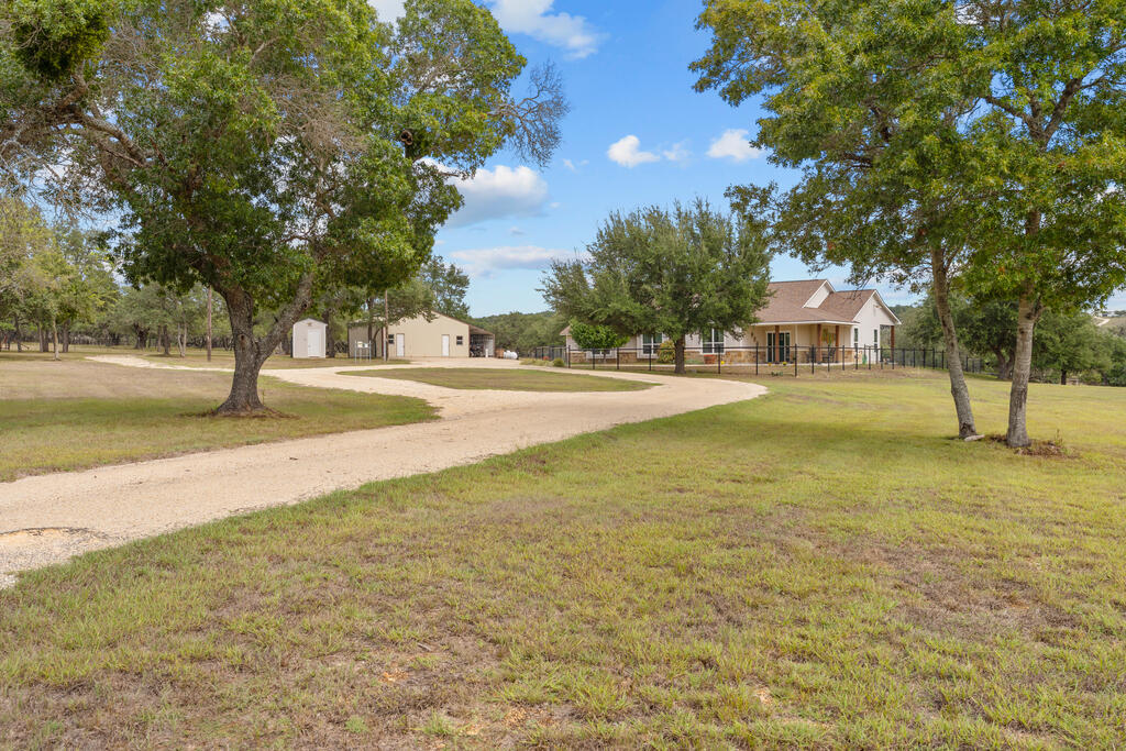 2873 Ranch Rd 1888 photo 2