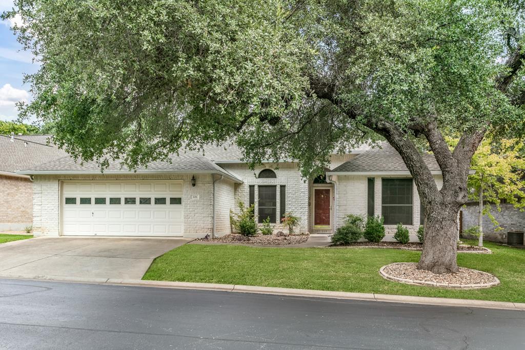 Sold by Savannah Sikes: 306 Heritage Hills Dr, Fredericksburg TX