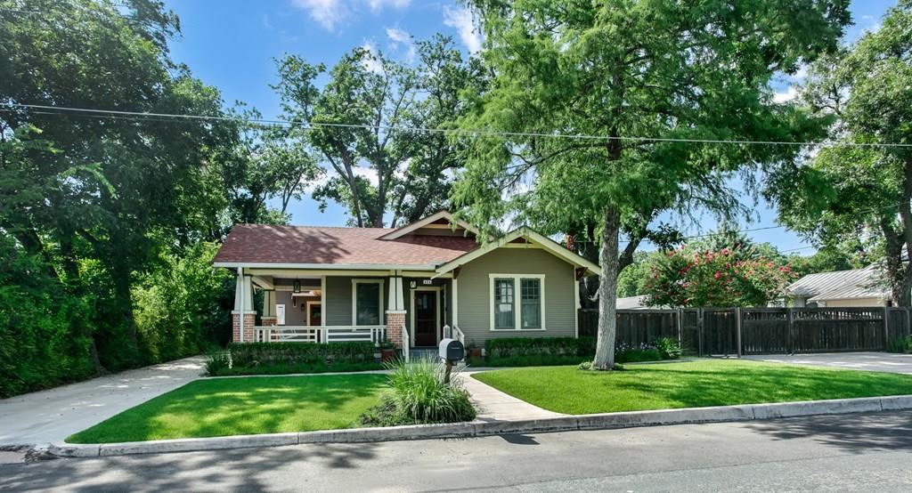 404 N Pecan St, Fredericksburg Texas